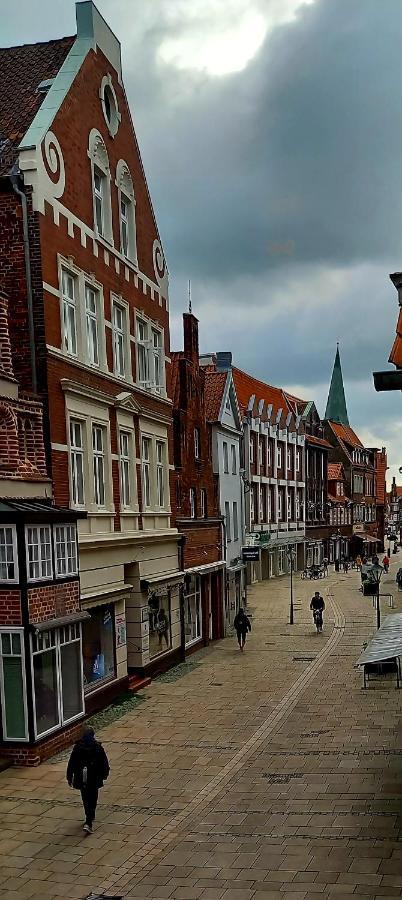 Ferienwohnung Lueneburg Innenstadt Buitenkant foto